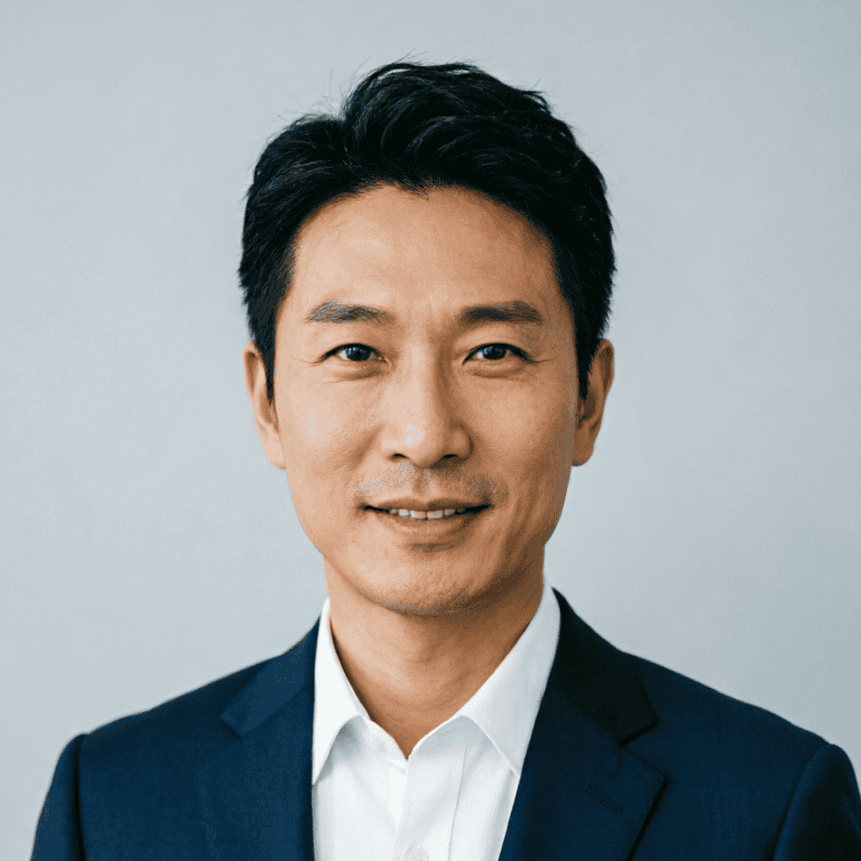 Chen Lin, Sales and Marketing Director